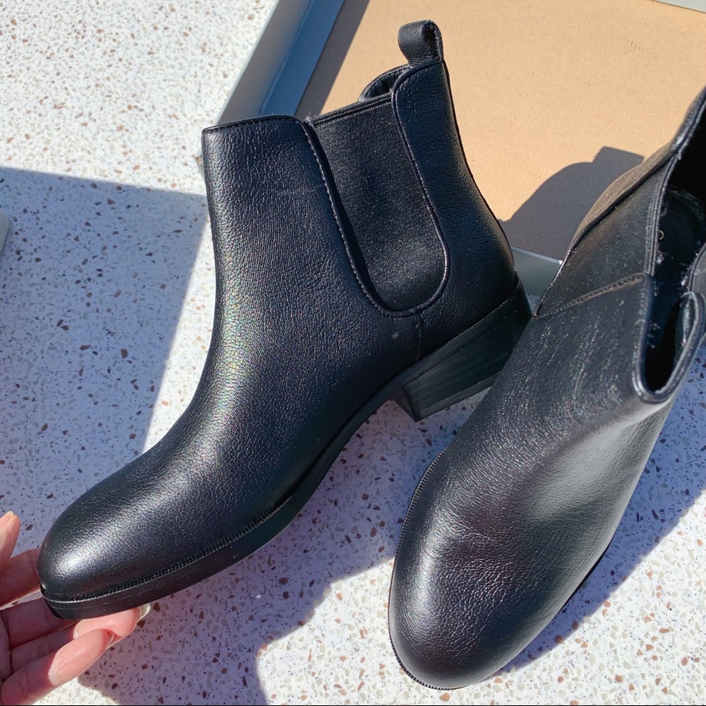 New Cole Haan Black Leather Chelsea Boots